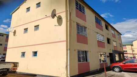 2 Bedroom apartment to rent in Kharwastan, Chatsworth