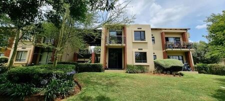 1 Bedroom bachelor apartment to rent in Jackal Creek Golf Estate, Randburg