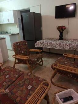 1 Bedroom Apartment in Stilbaai Wes