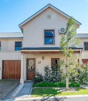 3 Bedroom Townhouse in Graanendal