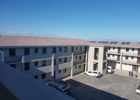2 Bedroom Apartment in Grassy Park