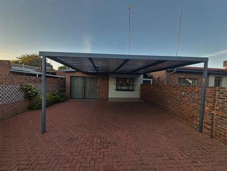 2 Bedroom Flat in Kathu