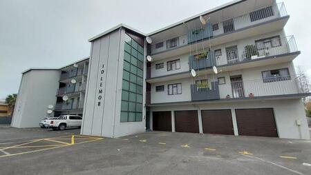 1 Bedroom Apartment in Strand North