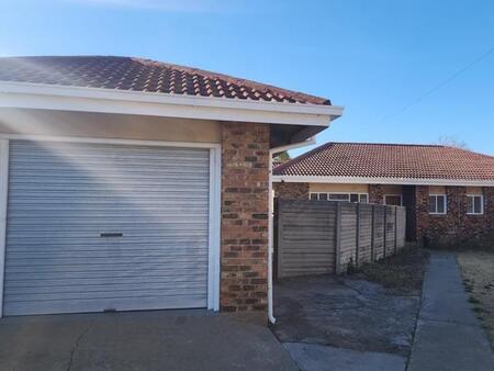 3 Bedroom House in Flamingo Park
