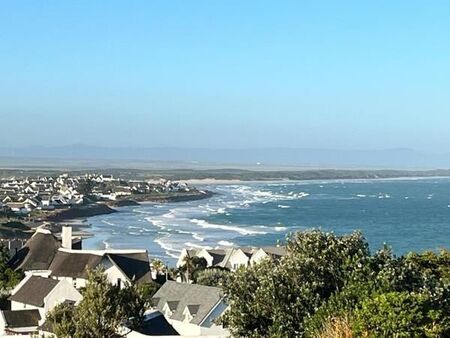 3 Bedroom House in St Francis Bay Village