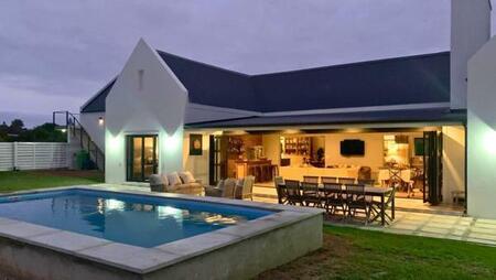 4 Bedroom House in St Francis Bay Village