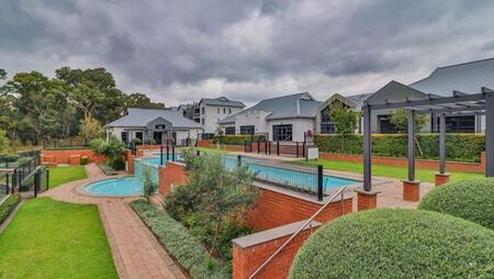 1 Bedroom Apartment in Modderfontein