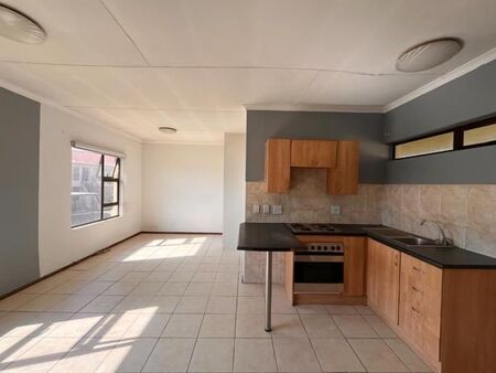 Studio Apartment in Parkrand
