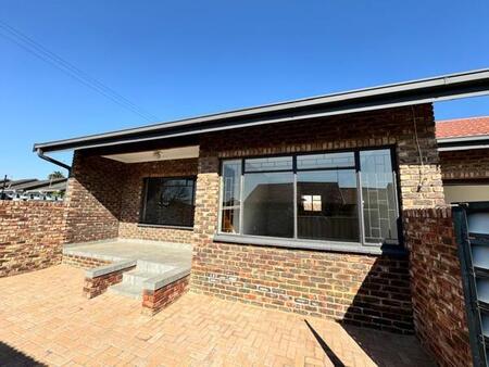 2 Bedroom Townhouse in Parys
