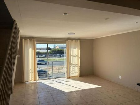 2 Bedroom mixed use to rent in Surrey Estate, Cape Town