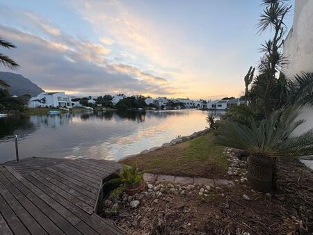 3 Bedroom house to rent in Marina Da Gama, Cape Town