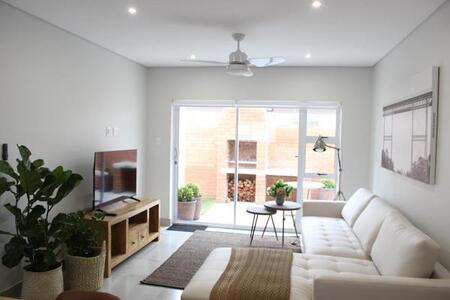 2 Bedroom Apartment in George Central