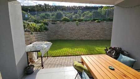 2 Bedroom House in The Village
