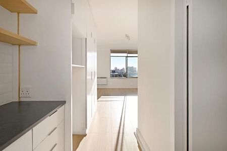 Studio Apartment in Gardens