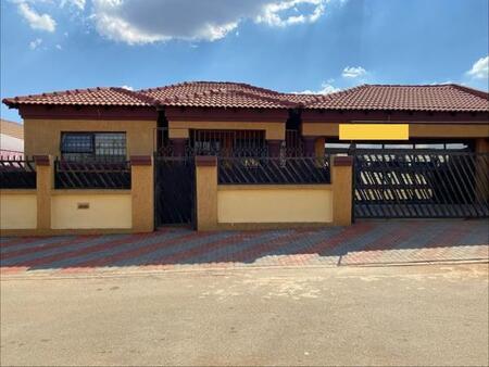 4 Bedroom House in Soshanguve Vv