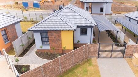3 Bedroom House in Sky City