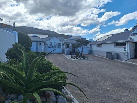 3 Bedroom House in Sandbaai