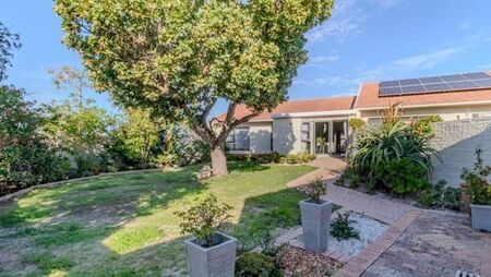 3 Bedroom House in Duynefontein