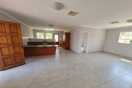 3 Bedroom House in Keidebees