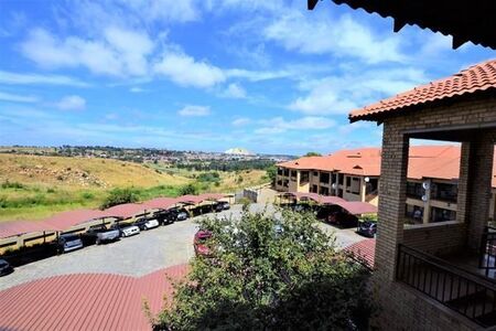 2 Bedroom Apartment in Monument
