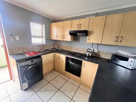 2 Bedroom Apartment in Jeffreys Bay Central