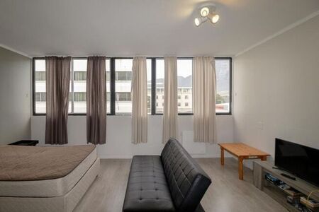1 Bedroom apartment to rent in Claremont, Cape Town