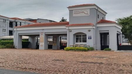 2 Bedroom apartment to rent in Northcliff, Randburg