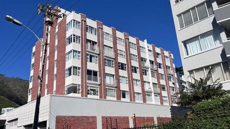2 Bedroom duplex apartment to rent in Sea Point, Cape Town