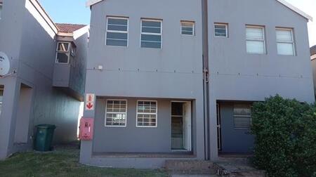 3 Bedroom Duplex in Saldanha