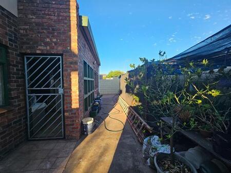 1 Bedroom Flat in Vredenburg