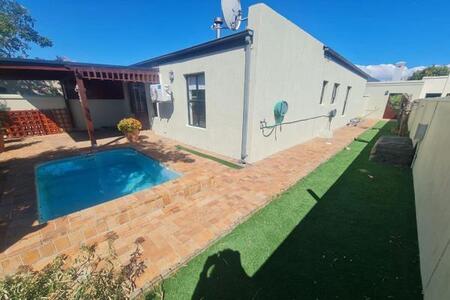 3 Bedroom House in Atlantic Beach Golf Estate