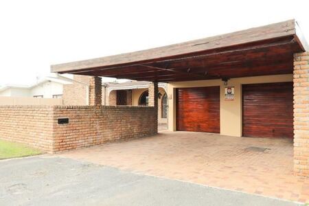 3 Bedroom House in Edgemead
