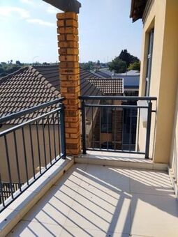 2 Bedroom Apartment in Kimberley Central