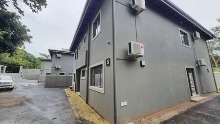 3 Bedroom Townhouse in Beverley Hills