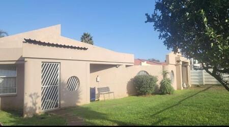 3 Bedroom House in Minnebron