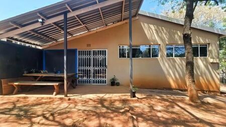 1 Bedroom Apartment in Floracliffe