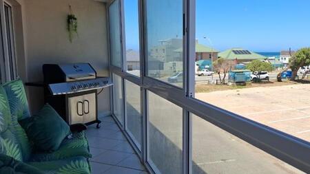 2 Bedroom Apartment in Jeffreys Bay Central