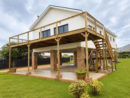 4 Bedroom House in Bettys Bay