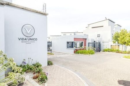 2 Bedroom Apartment in Langeberg Ridge