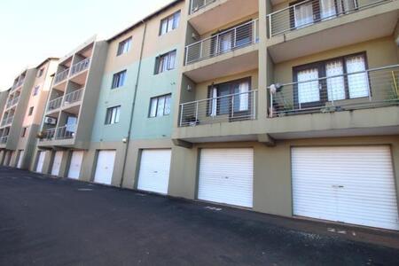 2 Bedroom Apartment in Montclair
