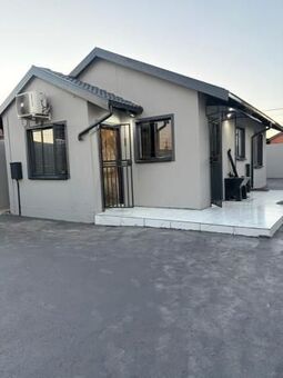 3 Bedroom House in Soshanguve Xx