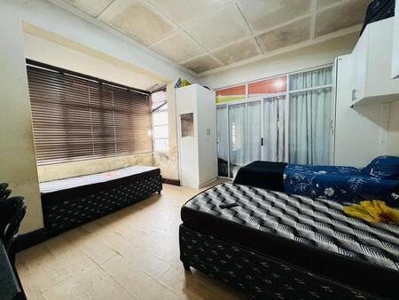 2 Bedroom Apartment in Berea West