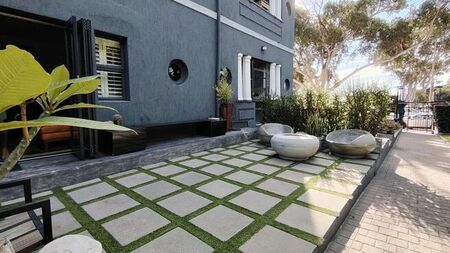 2 Bedroom apartment to rent in Green Point, Cape Town