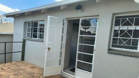 2 Bedroom cottage to rent in Auckland Park, Johannesburg