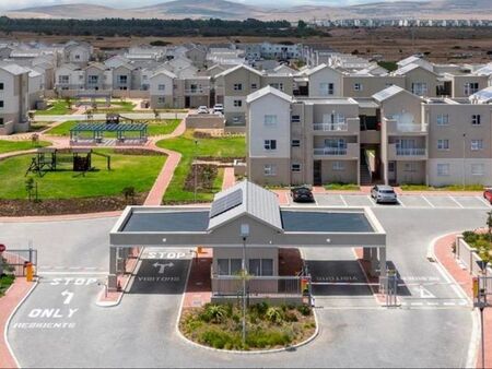2 Bedroom flat to rent in Sunningdale, Blouberg