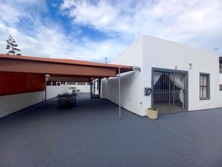 2 Bedroom house to rent in Skiathos, Langebaan