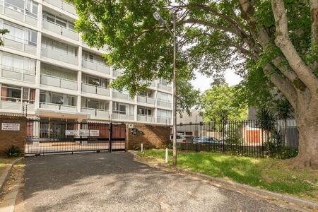 1 Bedroom apartment to rent in Rondebosch, Cape Town