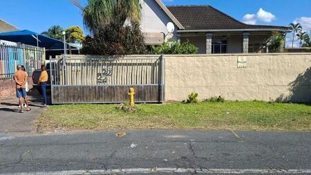 3 Bedroom house to rent in Mount Vernon, Durban
