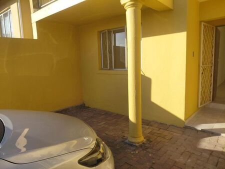 2 Bedroom townhouse - sectional to rent in Greenwood Park, Durban