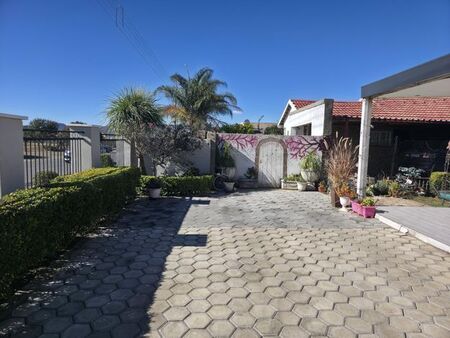 3 Bedroom house to rent in Acaciaville, Ladysmith